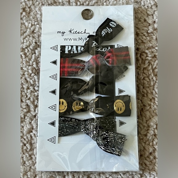 🆕 Kitsch 5-piece Worldwide Slogan Hair Tie Bracelet Set 🌎❤️ New in Package - Picture 3 of 4